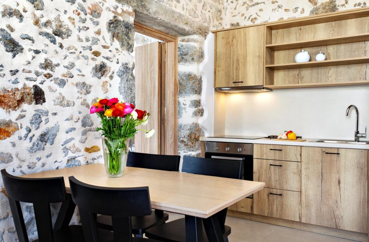 Mirthia Apartments プラキアス エクステリア 写真